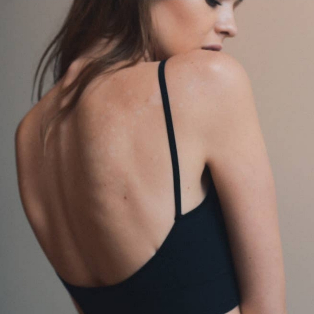 Lowback Seamless Bra - Picture 2 of 3